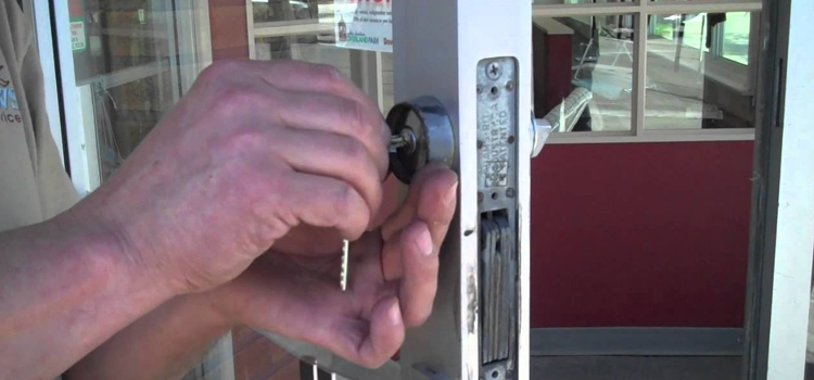 commercial door lock repair Norwalk